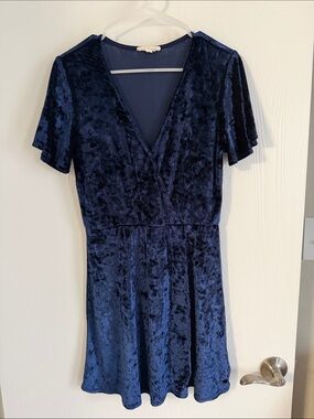 La Hearts Navy Crushed Velvet V-Neck Mini Dress